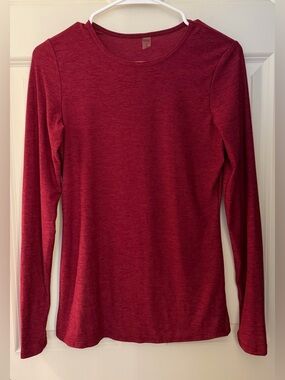 Beyond Yoga Featherweight Classic Crew Pullover in Red, Medium